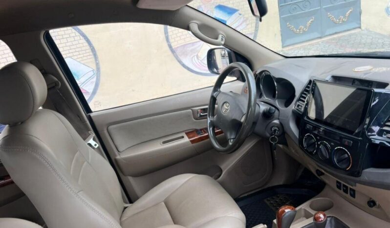 
								Certified Used 2012 Toyota Fortuner GR-S full									