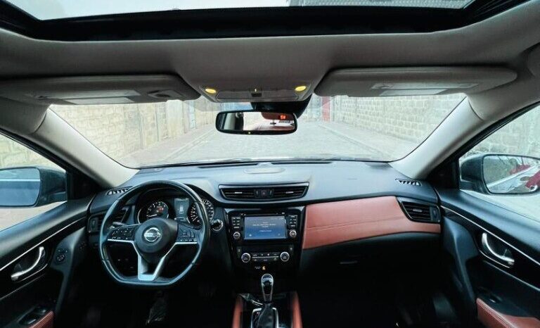 
								Certified Used 2017 Nissan Rogue SL full									