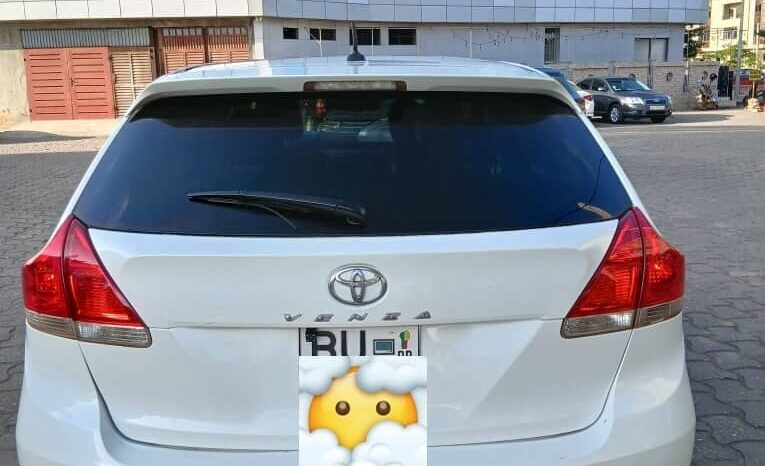 
								Certified Used 2010 Toyota Venza full									