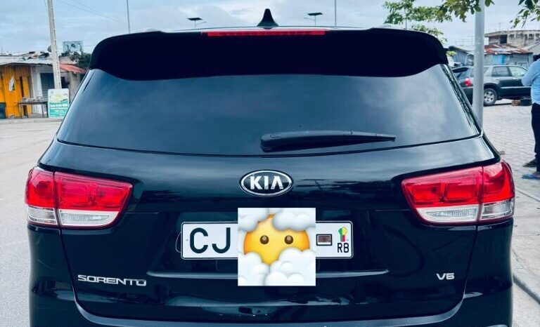 
								Certified Used 2017 Kia Sorento full									