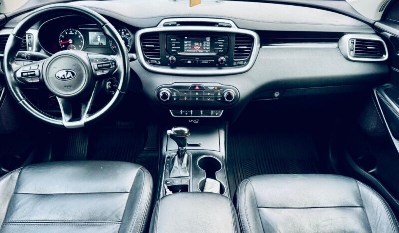 
								Certified Used 2017 Kia Sorento full									