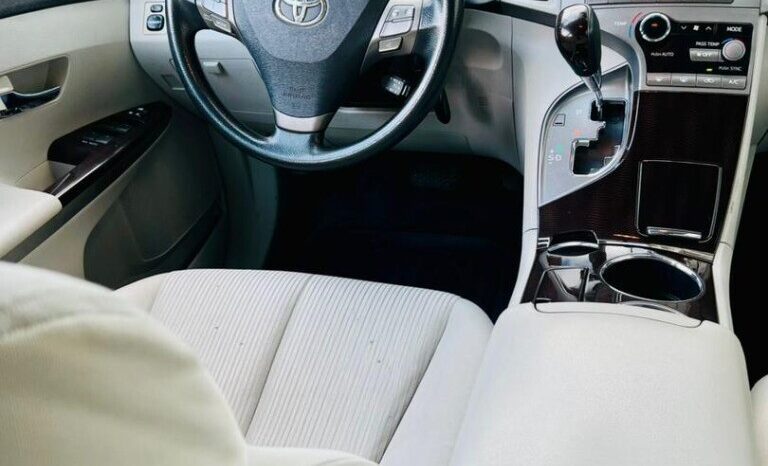 
								Certified Used 2010 Toyota Venza full									