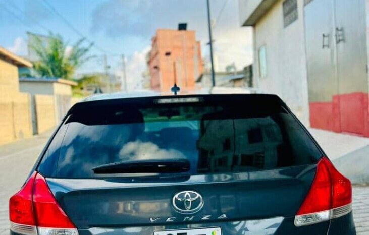 
								Certified Used 2010 Toyota Venza full									