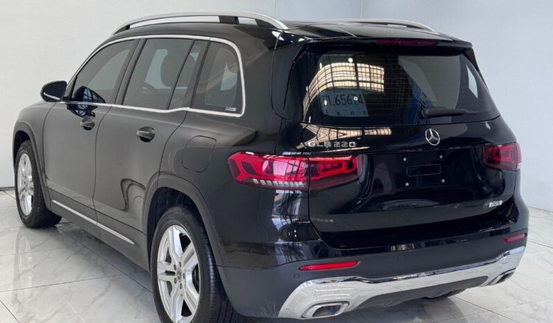 
								New 2021 Mercedes GLB-Class full									