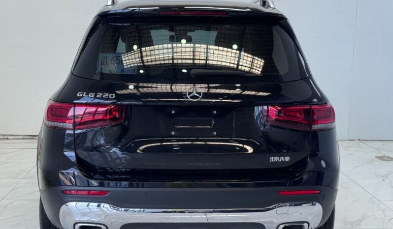 
								New 2021 Mercedes GLB-Class full									