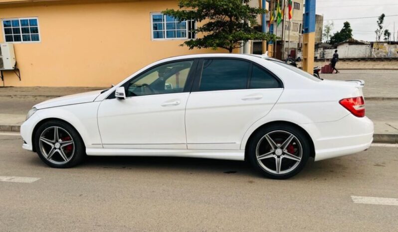 
								Certified Used 2010 Mercedes C300 4MATIC full									