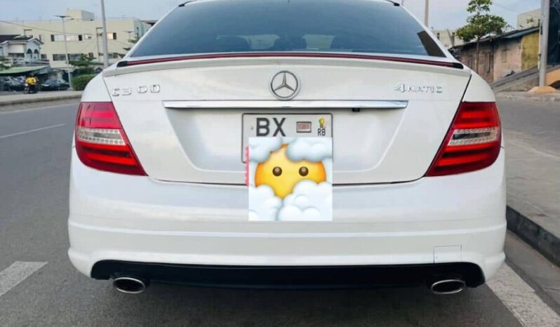 
								Certified Used 2010 Mercedes C300 4MATIC full									