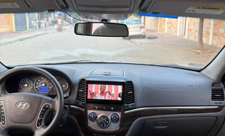 
								Certified Used 2011 Hyundai Santa Fe in Benin full									