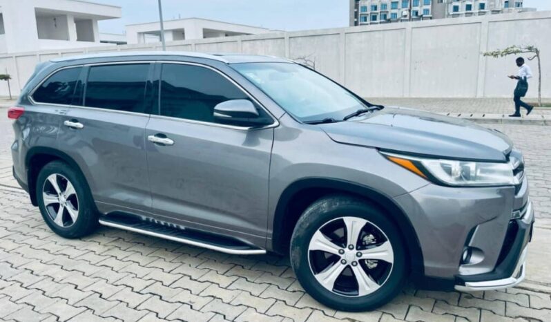 
								Certified Used 2016 Toyota Highlander Limited full									