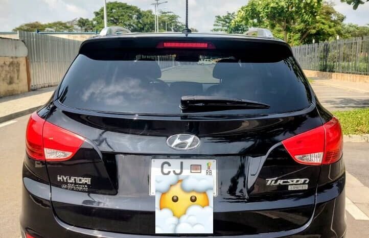 
								Certified Used 2012 Hyundai Tucson Limited full									