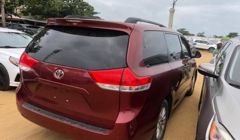 
								Certified Used 2010 Toyota Sienna full									