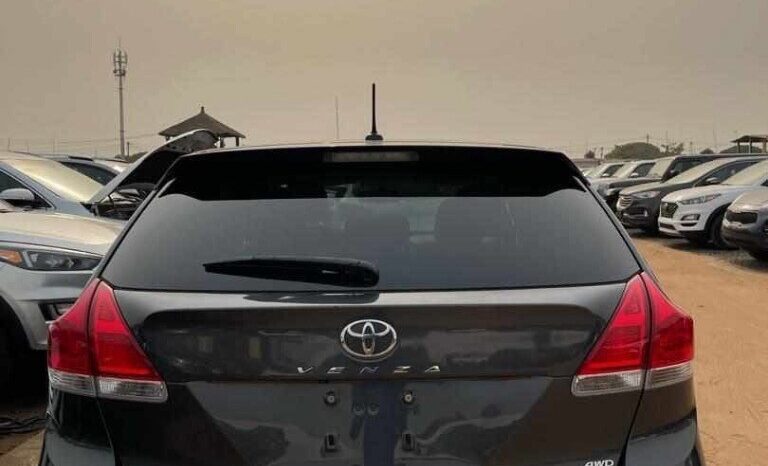 
								Certified Used 2010 Toyota Venza full									