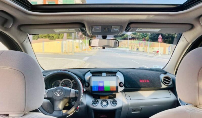 
								Certified Used Toyota RAV4 Limited full									