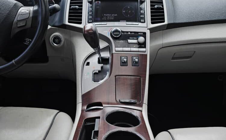 
								Certified Used 2011 Toyota Venza full									